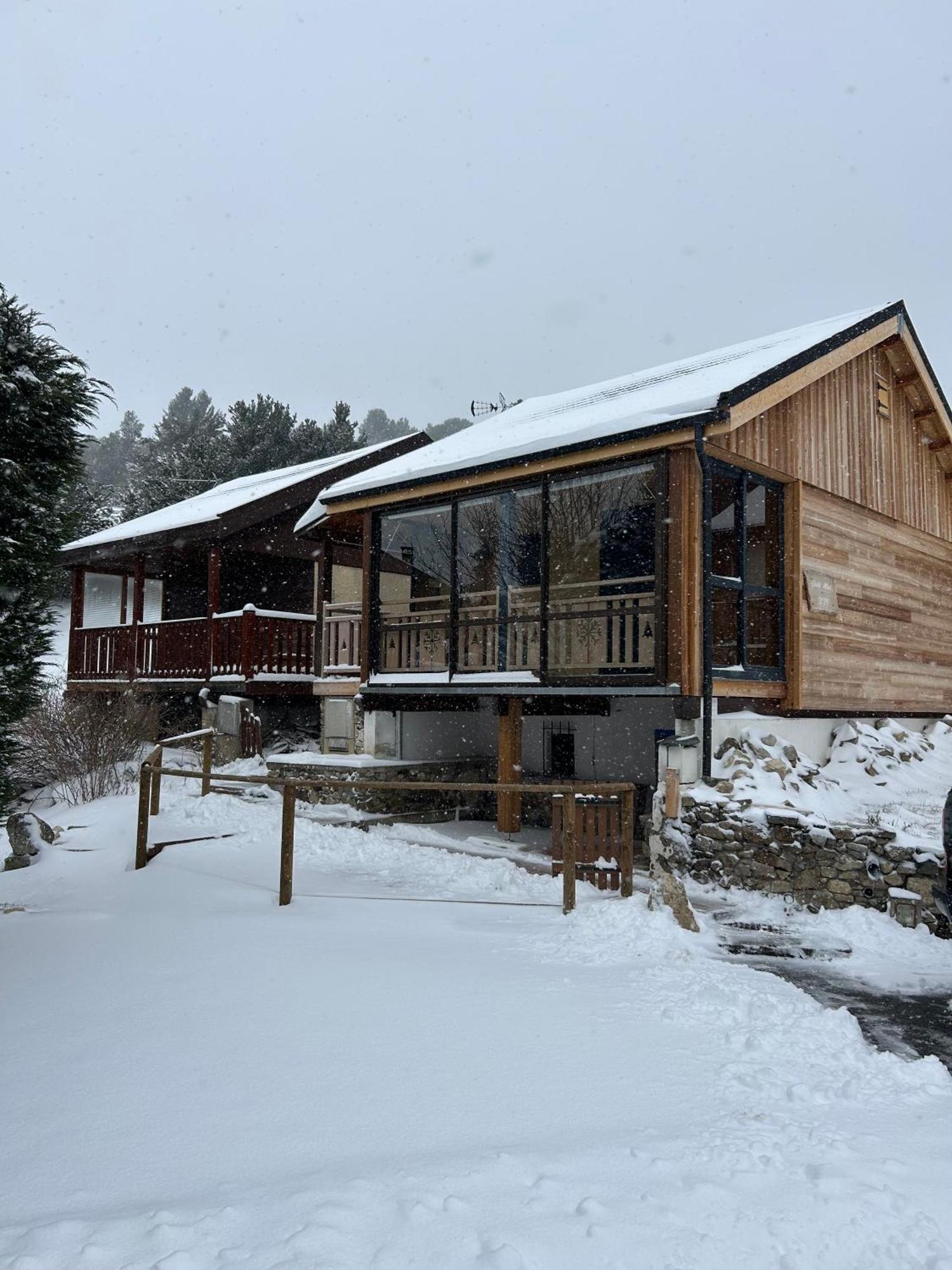 Chalet Albert Bolquere Pyrenees 2000 المظهر الخارجي الصورة